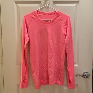 EUC Lululemon Pink Swiftly Tech Crew Size 8?